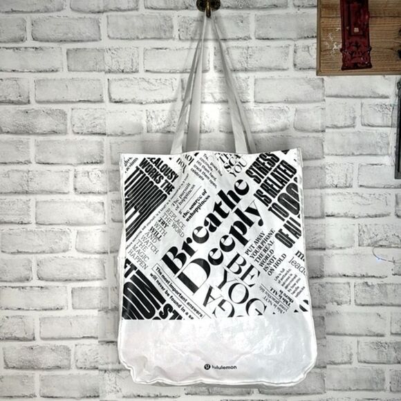 LuLuLemon Black & White Large reusable Tote Bag - Picture 1 of 9